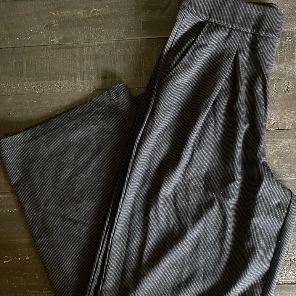 Max Studio Pants size Large